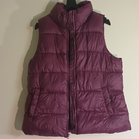 Old Navy Purple Fleece Line Puffy Vest Size Medium - Picture 6 of 9